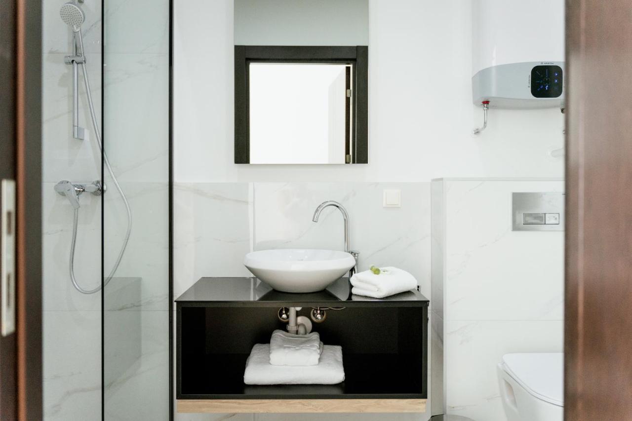 Lamede Self Check-In Otel Wiener Neustadt Dış mekan fotoğraf